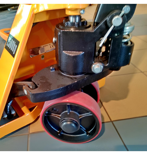 Рокла гідравлічна з вагами Giant Move WA-Q20E 2000 кг 1150 мм зі зважуванням